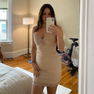 Off the shoulder / strapless Bodycon beige-pink dress